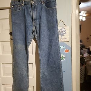 517 Levi 38 x 30 Straight Classic Fit Boot Cut Leg